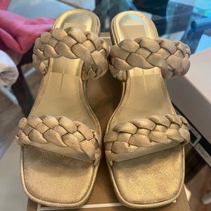 DOLCE VITA Light Gold Sandals!!